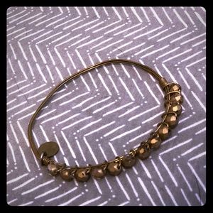 Gold beaded bracelet